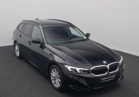 BMW 320, 2023 3