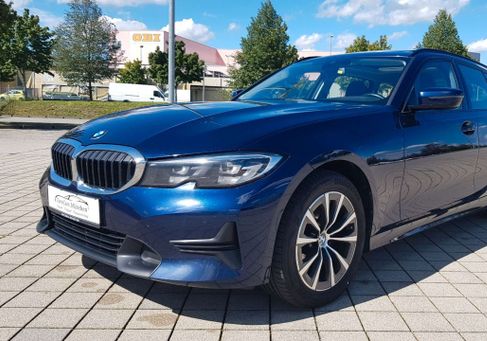 BMW 320, 2022