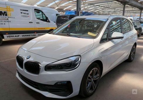 BMW 225, 2020