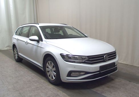 Volkswagen Passat Variant, 2023 3
