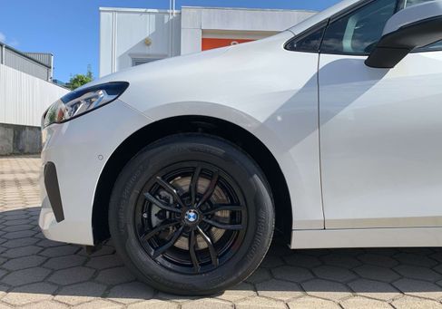 BMW 218, 2022 3