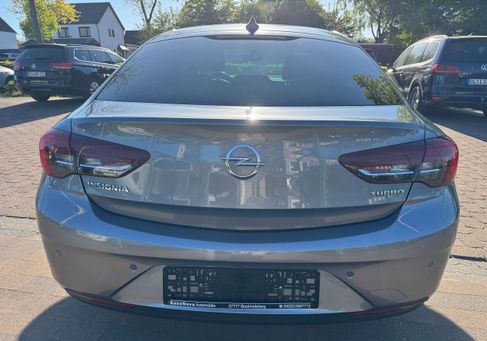 Opel Insignia, 2018 3