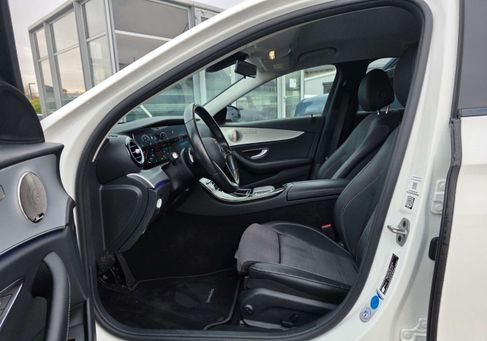 Mercedes-Benz E 300, 2021