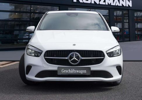 Mercedes-Benz B 180, 2026 2