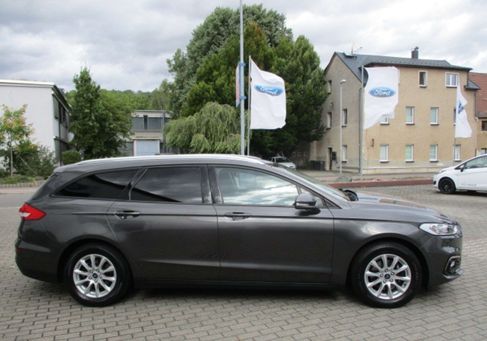 Ford Mondeo, 2019 3