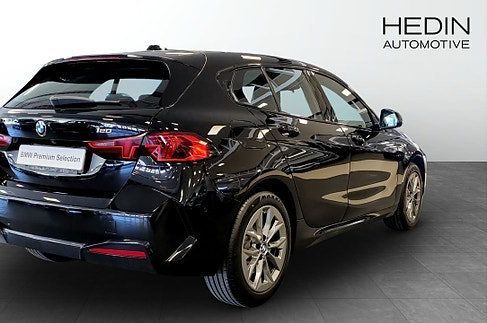 BMW 120, 2026