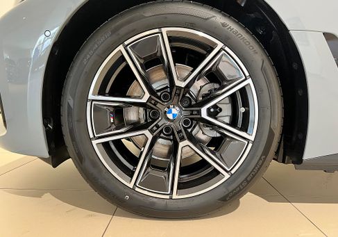 BMW i4, 2026