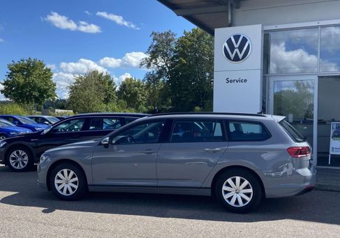 Volkswagen Passat Variant, 2023 3