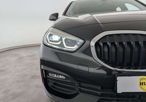 BMW 120, 2023