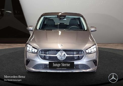 Mercedes-Benz B 180, 2026