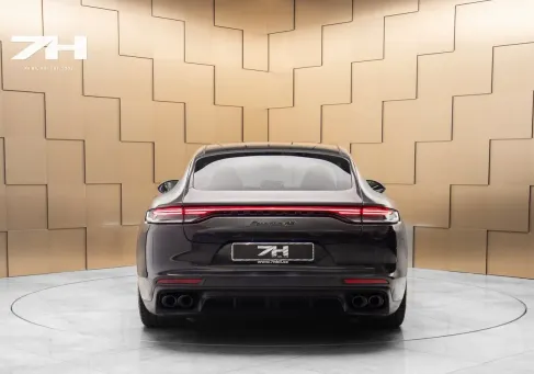Porsche Panamera, 2021