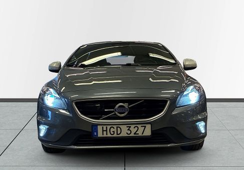 Volvo V40, 2016