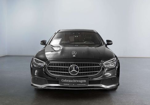 Mercedes-Benz E 450, 2022
