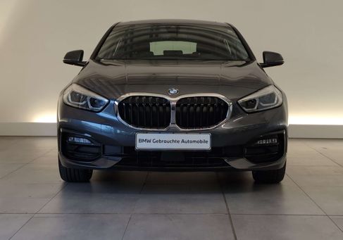 BMW 118, 2021