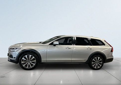 Volvo V90 Cross Country, 2023