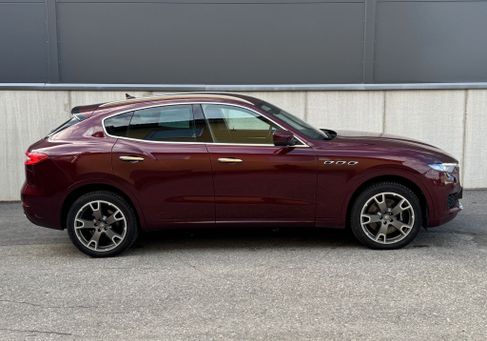 Maserati Levante, 2017