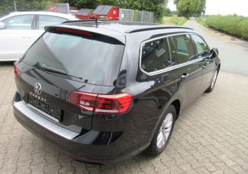 Volkswagen Passat Variant, 2023 3
