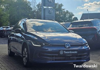 Volkswagen Golf, 2024