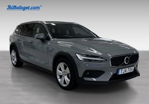 Volvo V60 Cross Country, 2024
