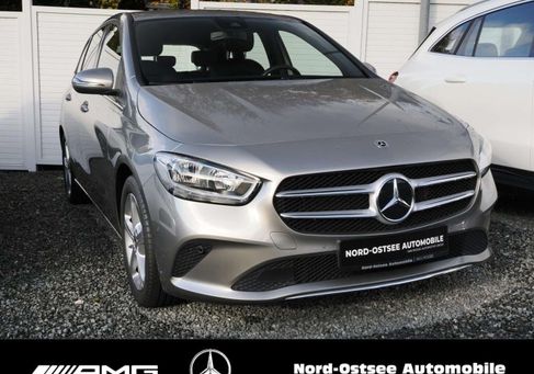 Mercedes-Benz B 180, 2019