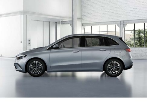 Mercedes-Benz B 180, 2025 2
