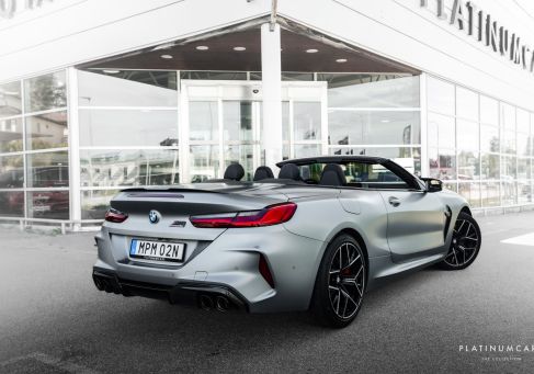 BMW M8, 2022