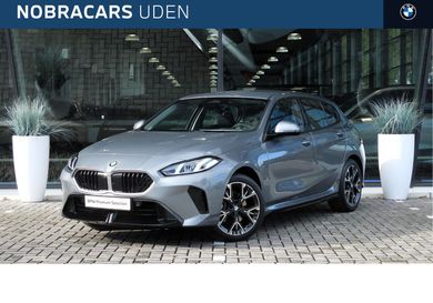 BMW 120, 2025