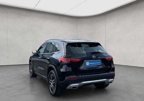 Mercedes-Benz GLA 180, 2021
