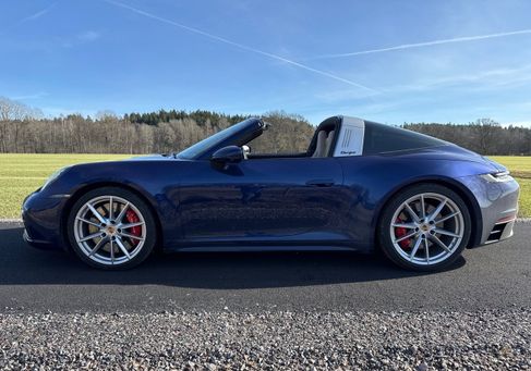 Porsche 911, 2023