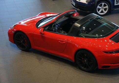 Porsche 911, 2018