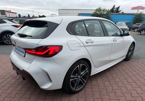 BMW 118, 2024