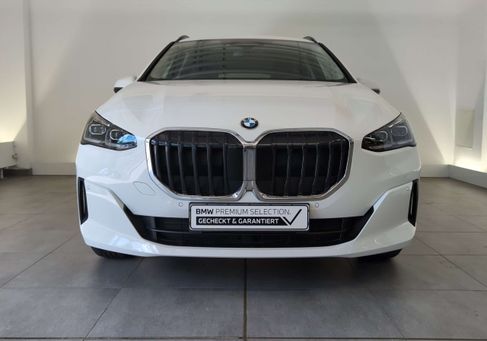 BMW 220, 2025 2