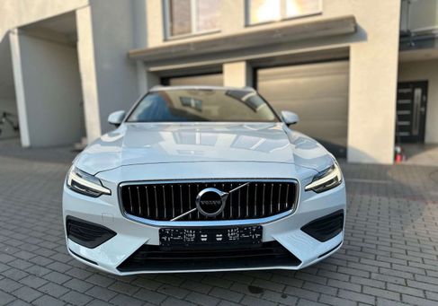 Volvo V60, 2020