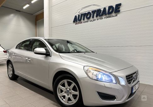 Volvo S60, 2011