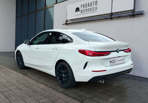 BMW 218, 2024