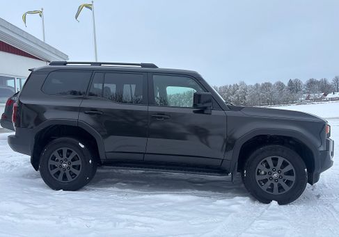Toyota Land Cruiser, 2024