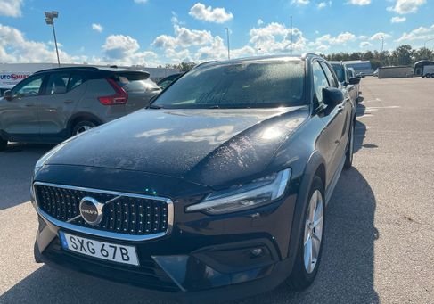 Volvo V60 Cross Country, 2023