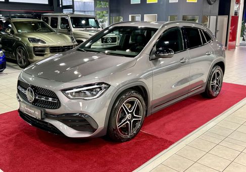 Mercedes-Benz GLA 220, 2022