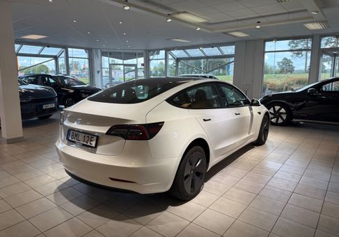 Tesla Model 3, 2021 3