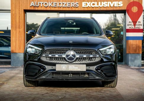 Mercedes-Benz GLA 180, 2024