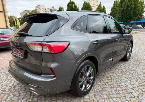 Ford Kuga, 2021