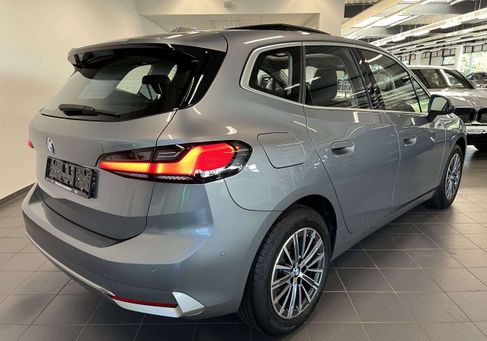 BMW 220, 2023 3