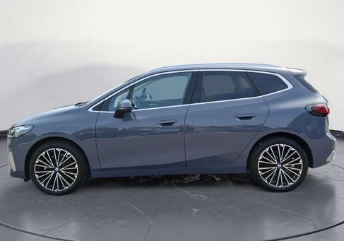 BMW 220, 2025 3
