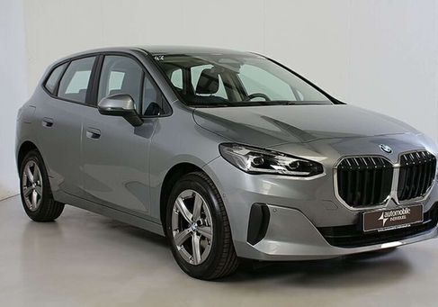 BMW 220, 2025