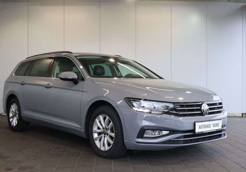 Volkswagen Passat Variant, 2022