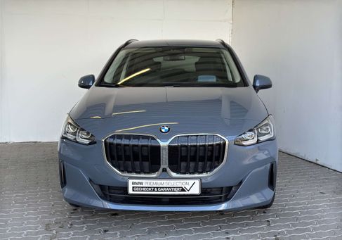 BMW 220, 2025 2