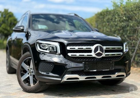 Mercedes-Benz GLB 250, 2021
