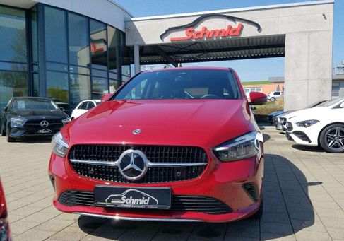 Mercedes-Benz B 250, 2023