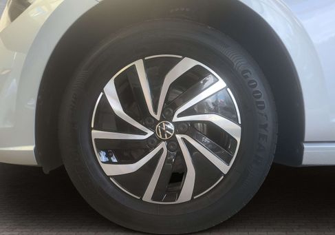 Volkswagen Polo, 2023