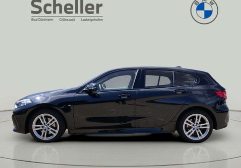 BMW 118, 2023